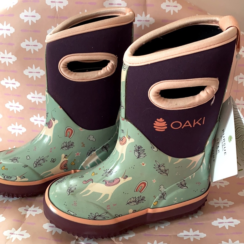 Snooty Unicorn neoprene boots size 9T